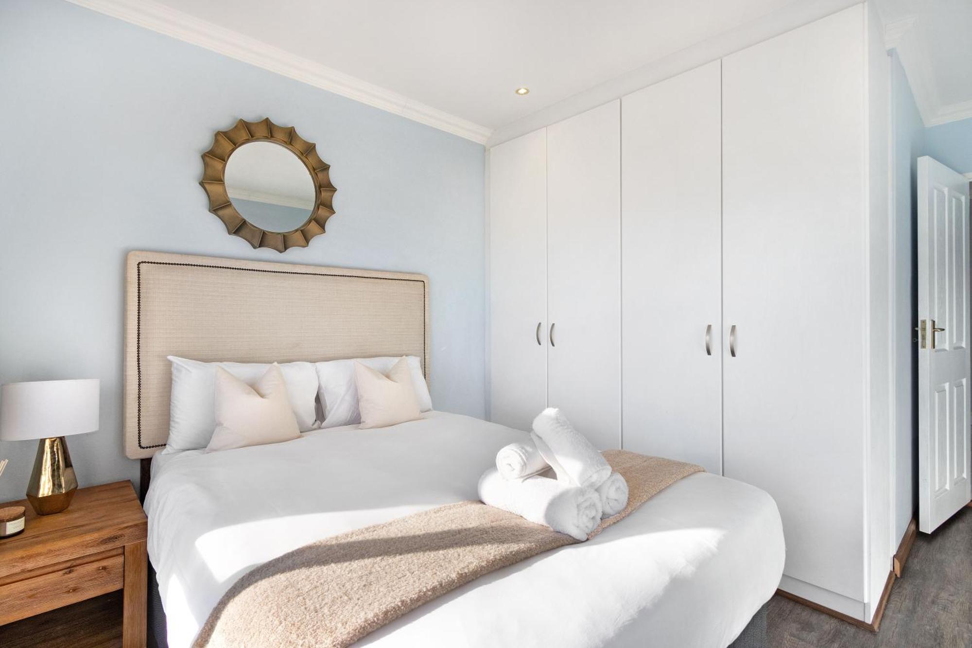 Island View 28 By Host Agents Bloubergstrand