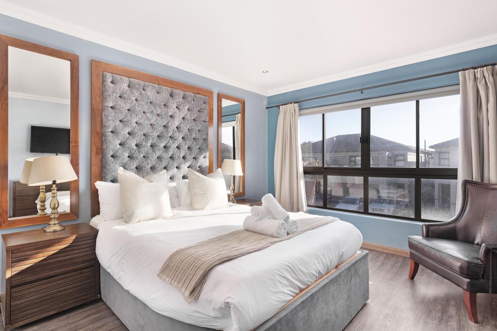 Island View 28 By Host Agents Bloubergstrand